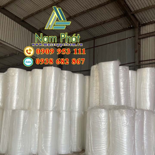 Cuộn Xốp hơi 1m4 x 100m