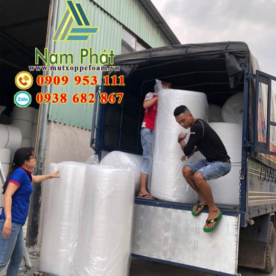 Cuộn Xốp hơi 1m4 x 100m