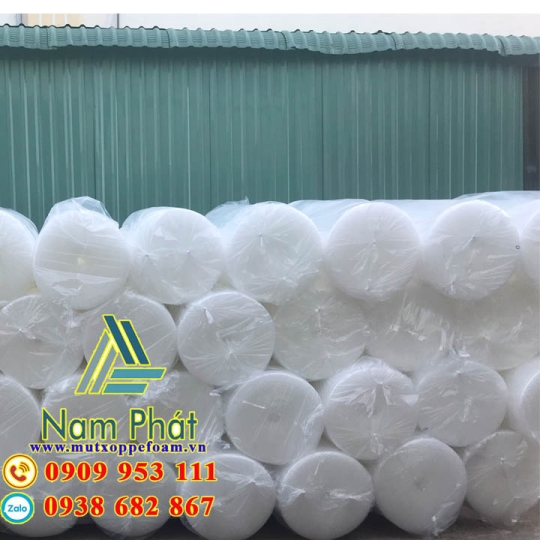 Cuộn Xốp hơi 1m4 x 100m